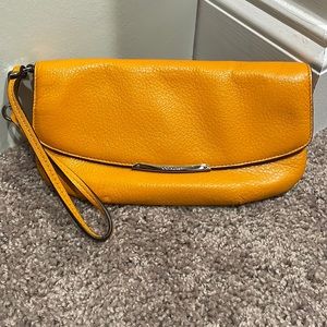 NWOT Coach leather wristlet clutch
